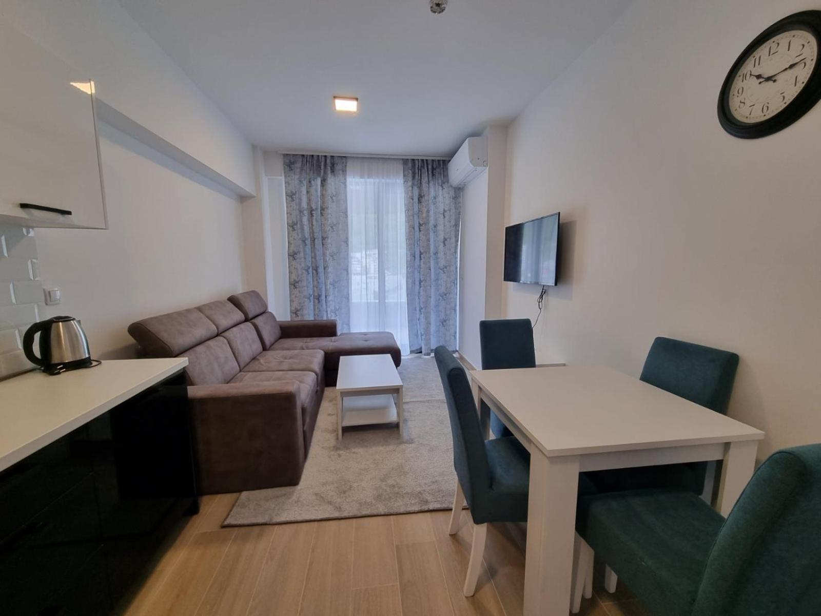 Prestige Central Apartments - Rafailovici Budva Bagian luar foto